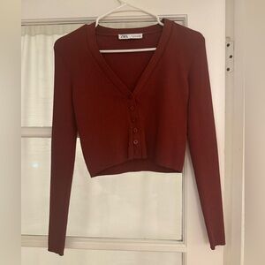 Zara Women's Burgundy Ribbed button up cropped cardigan